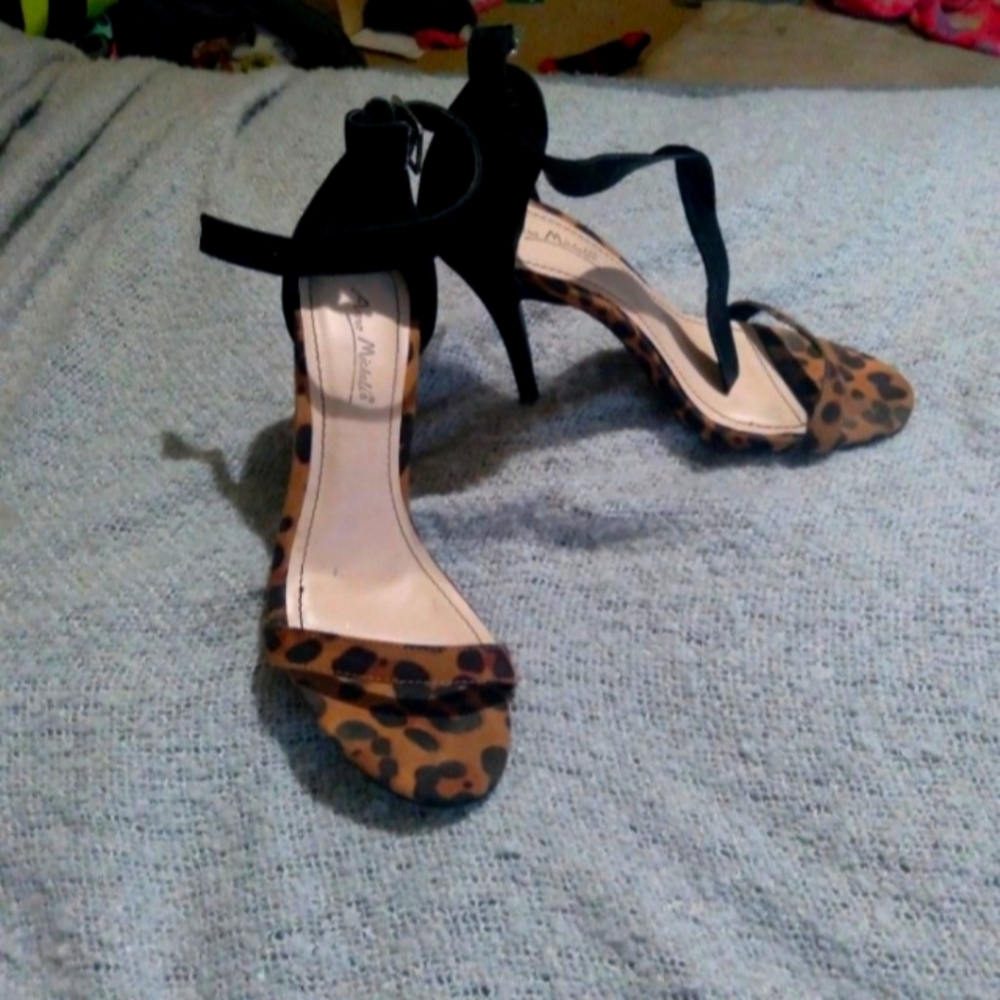 Anne Michell heels